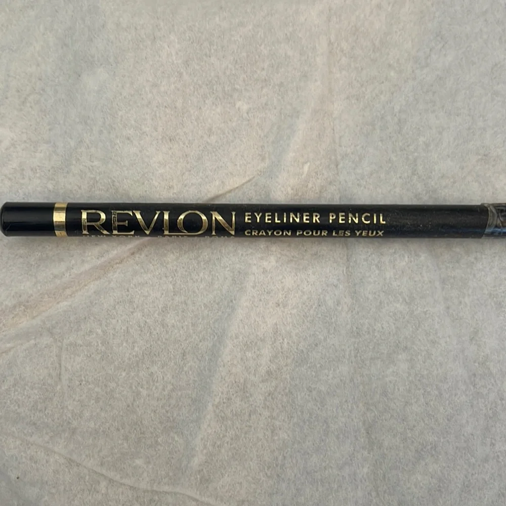 New Revlon 01 Black Eyeliner Pencil